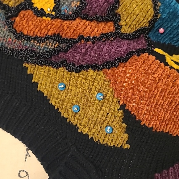 Colorful Vintage Abstract Sweater - Picture 3 of 8